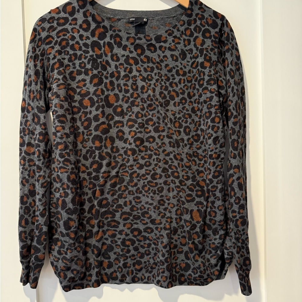 H&M Maternity Split Hem Leopard Top